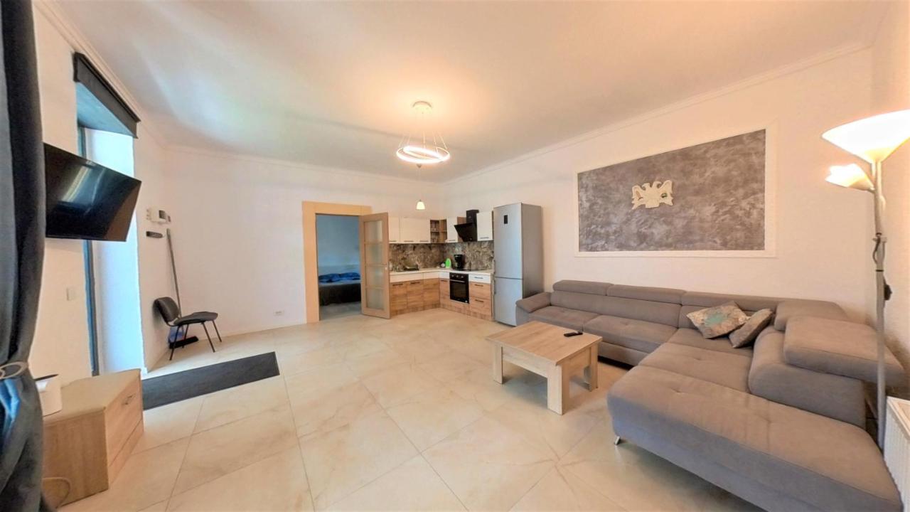 Appartamento Casa J. Gusbeth - Braşov Esterno foto
