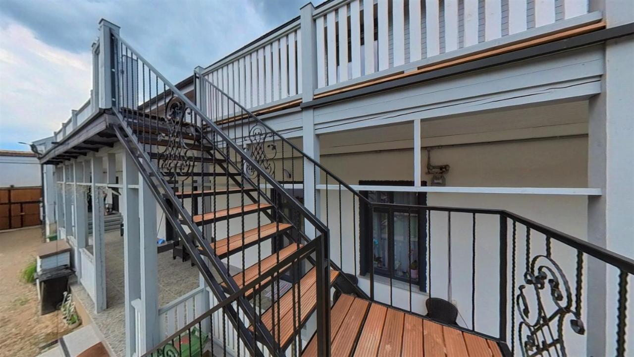 Appartamento Casa J. Gusbeth - Braşov Esterno foto